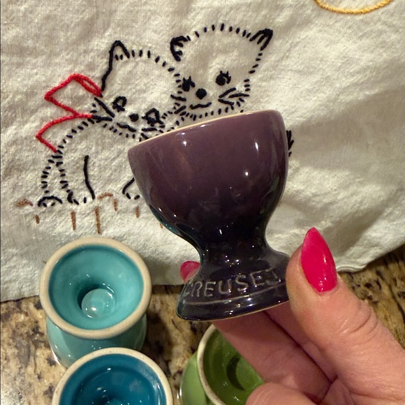 Le Creuset Egg Cups Set of 4- includes Cassis! - Picture 3 of 3